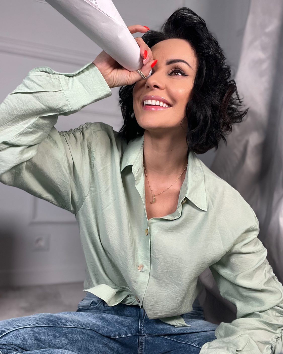 Dorota Gardias smiles boobs