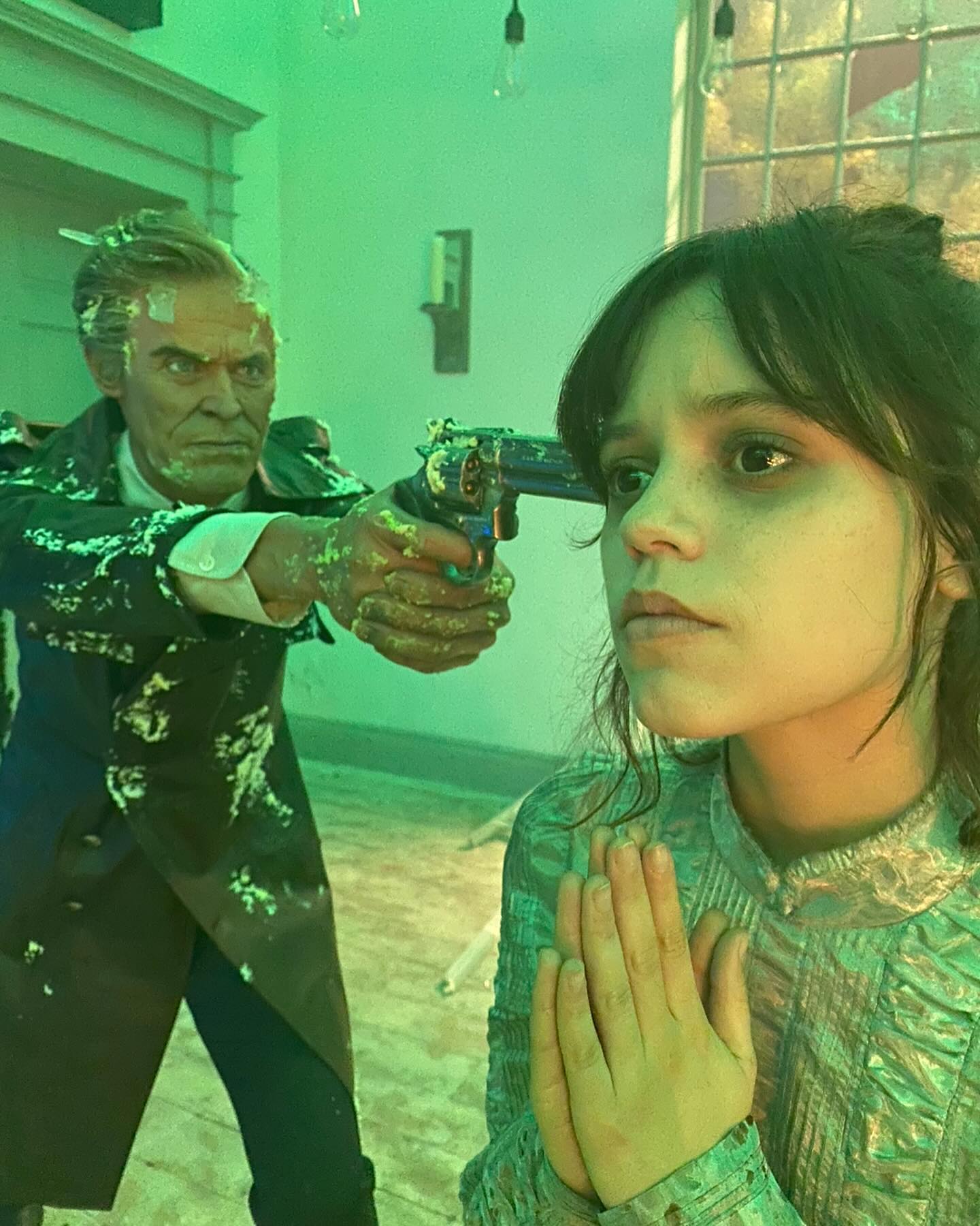 Jenna Ortega looks pussy
