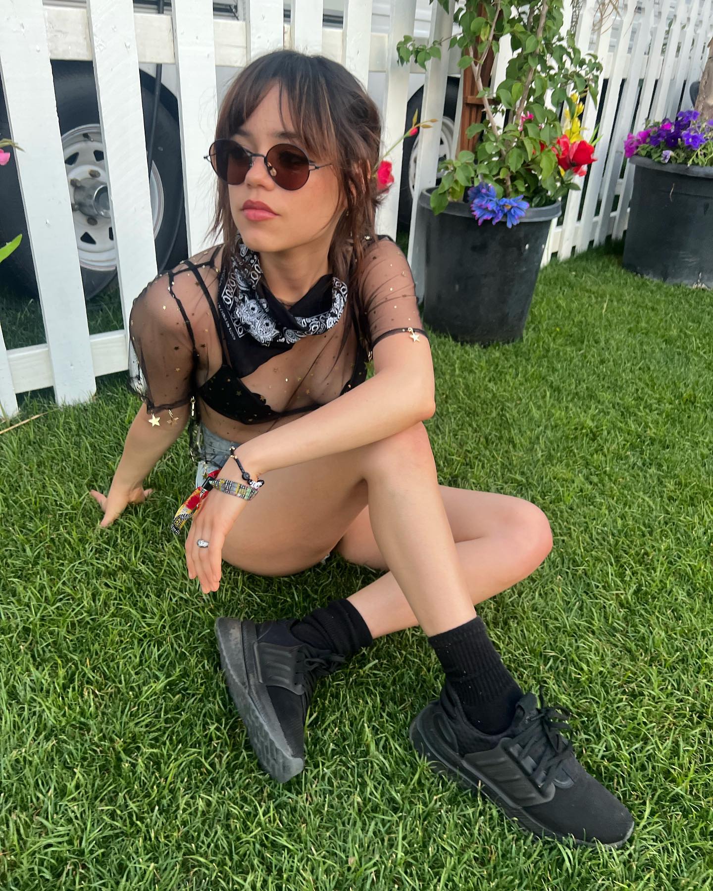 Jenna Ortega poses naked