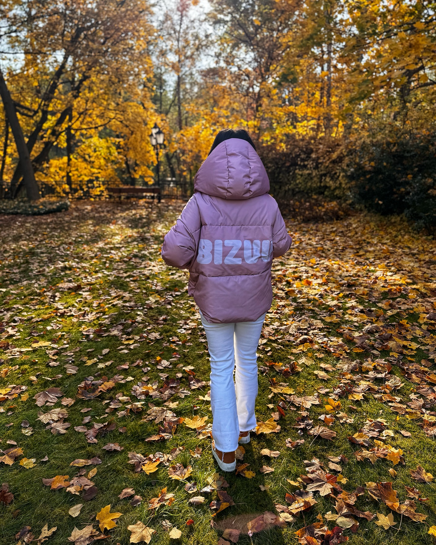 Katarzyna Cichopek depicts fire ass