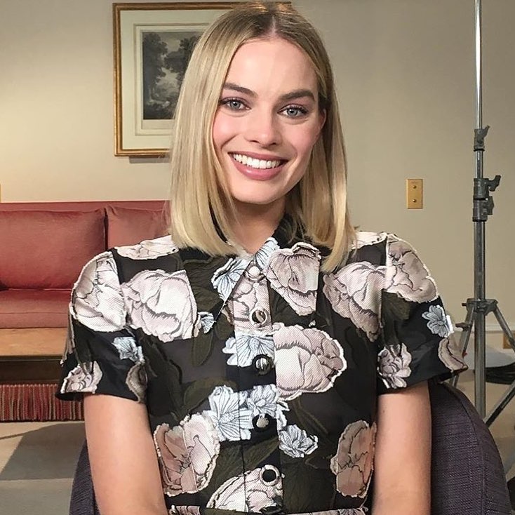 Margot Robbie ardent hot