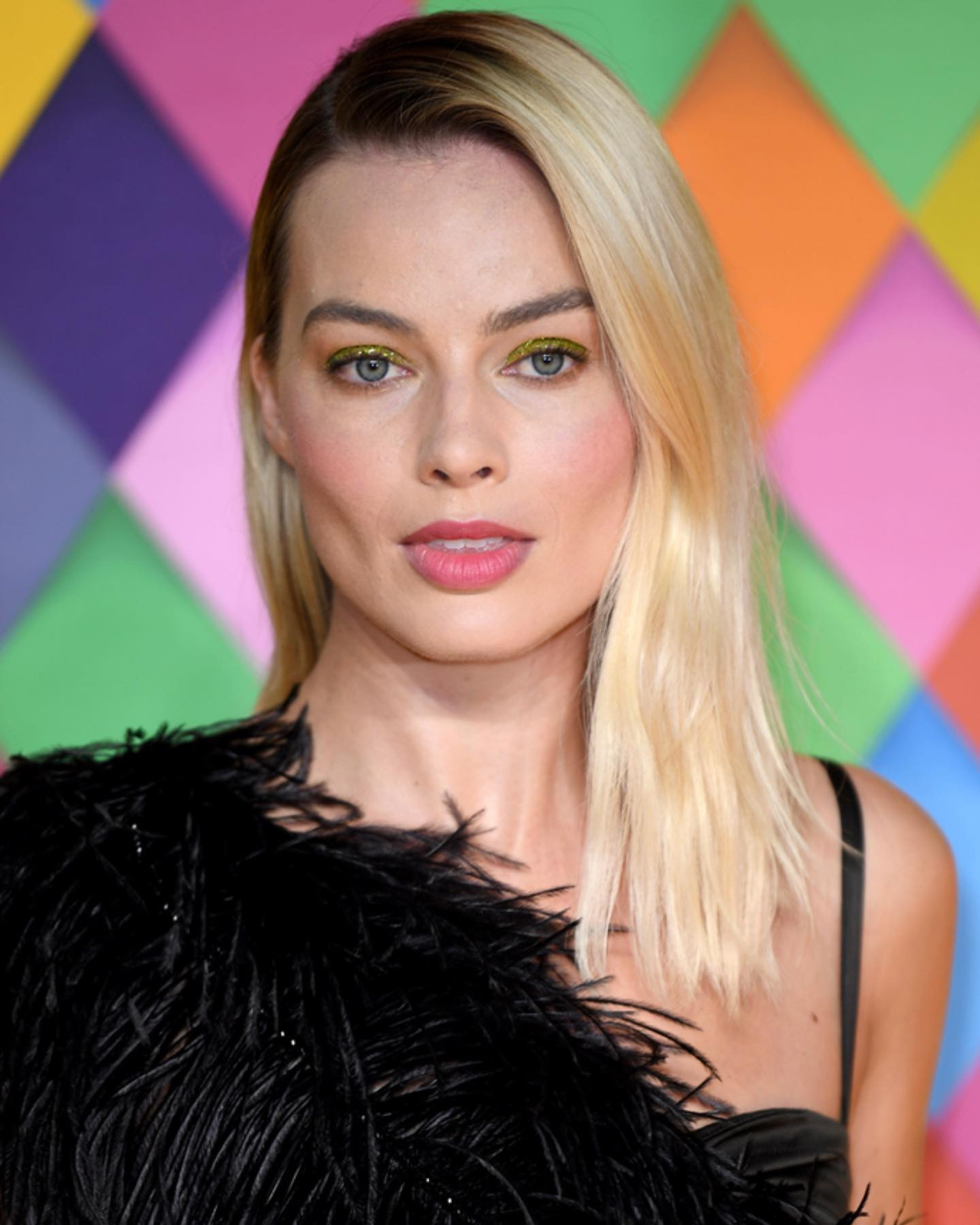 Margot Robbie smiles xxx porn