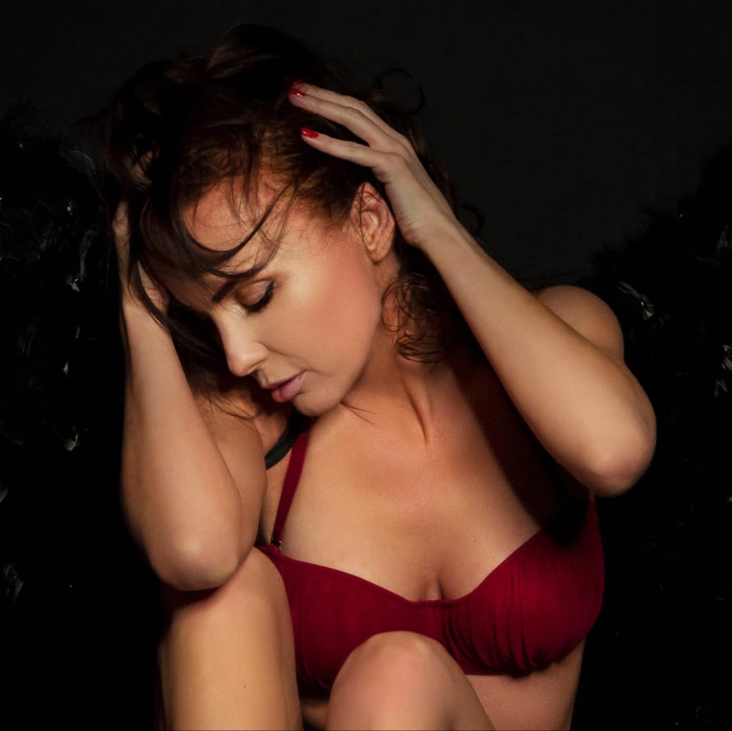Monika Laskowska schildert feuer heiße bilder