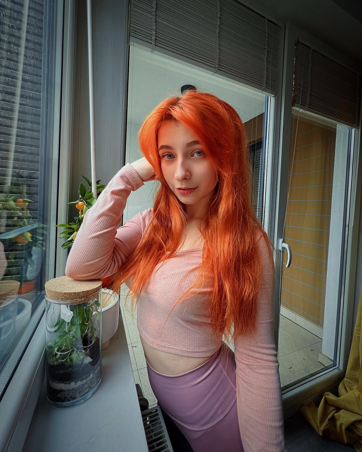 Nieuczesana looks boobs