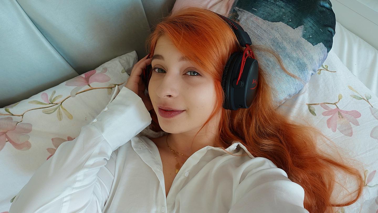 Nieuczesana looks hot