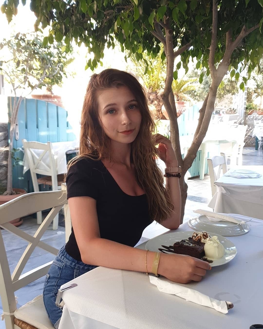 Nieuczesana modeling hot pics