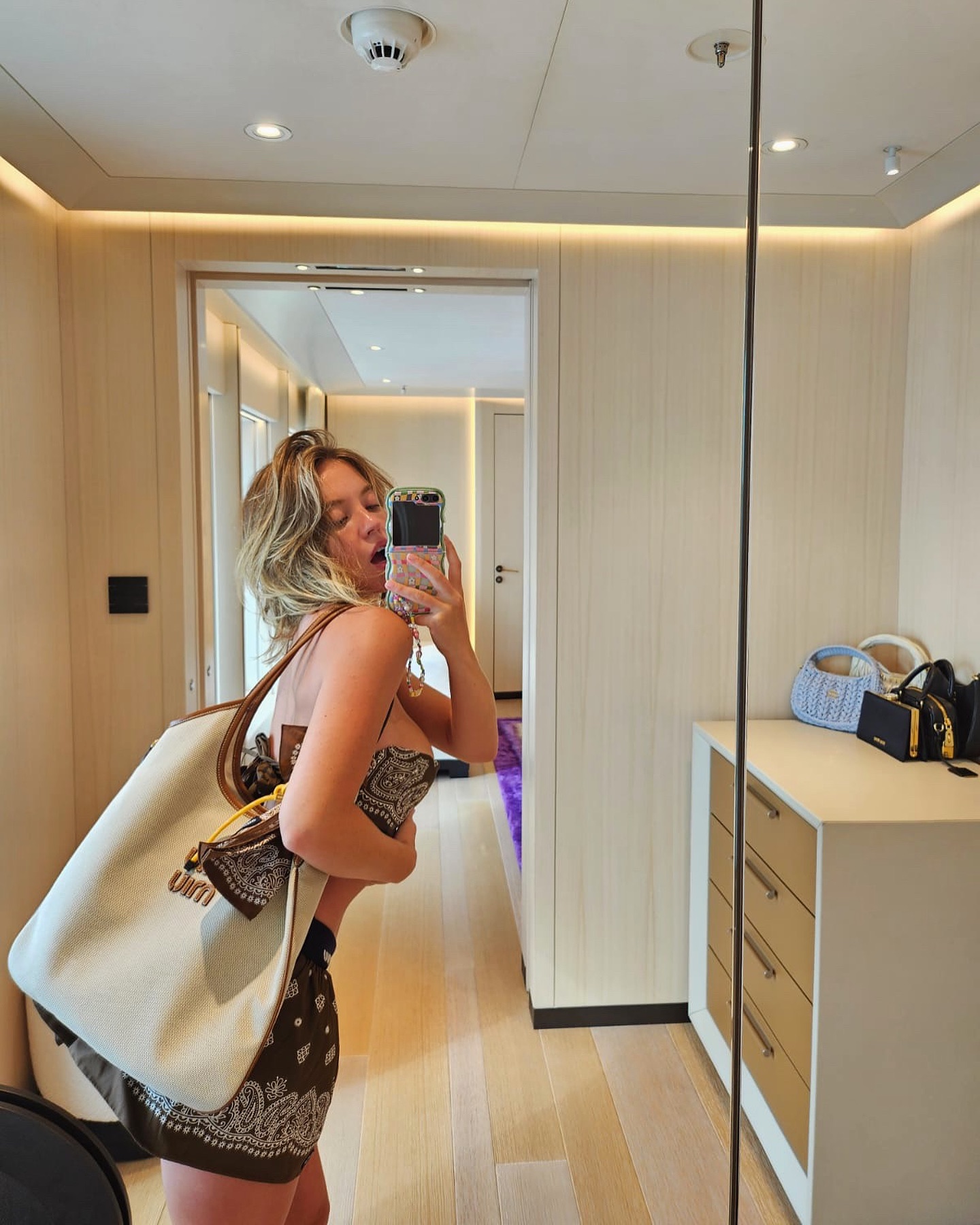 Sydney Sweeney modeling ass
