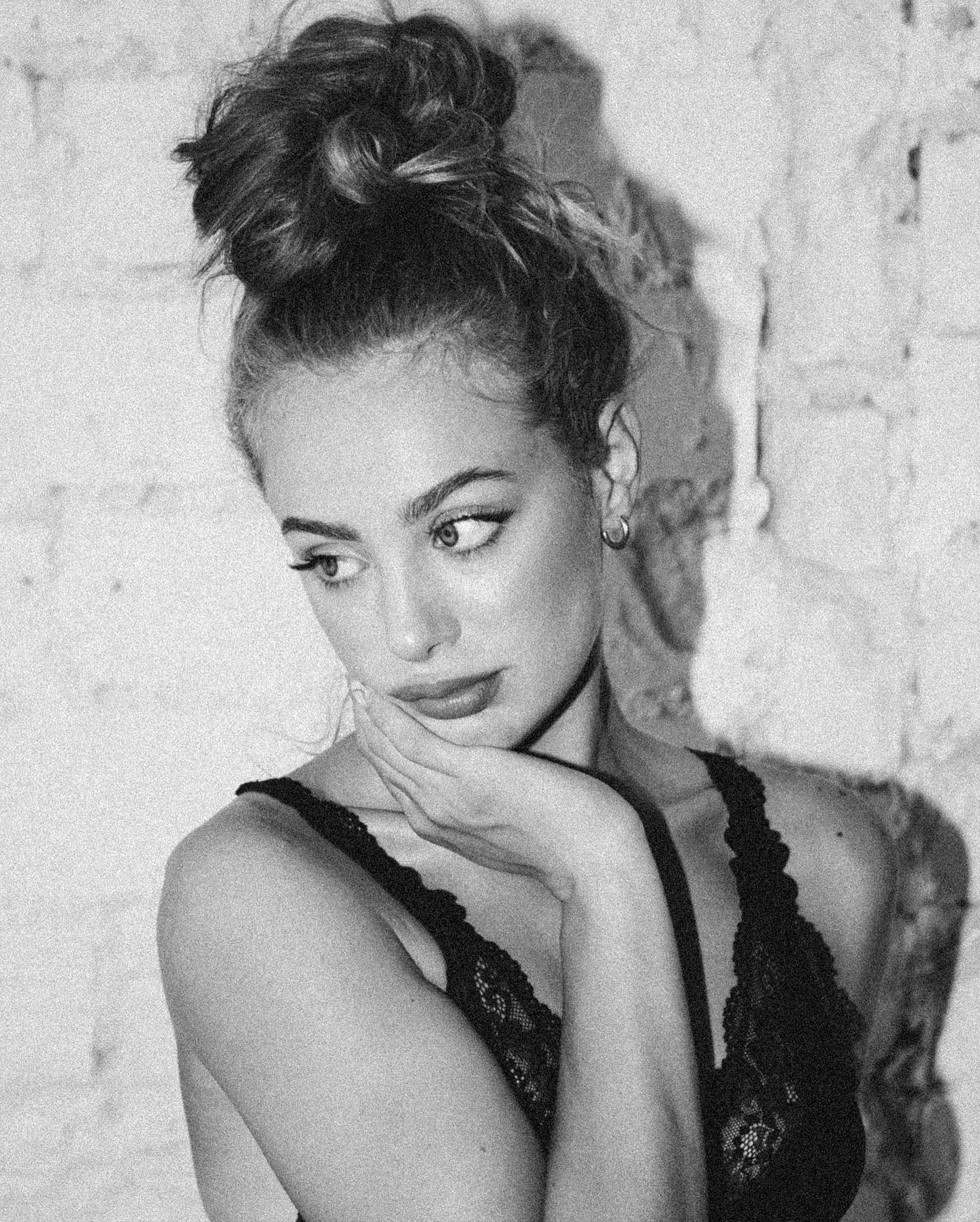 Wiktoria Gąsiewska looks ass
