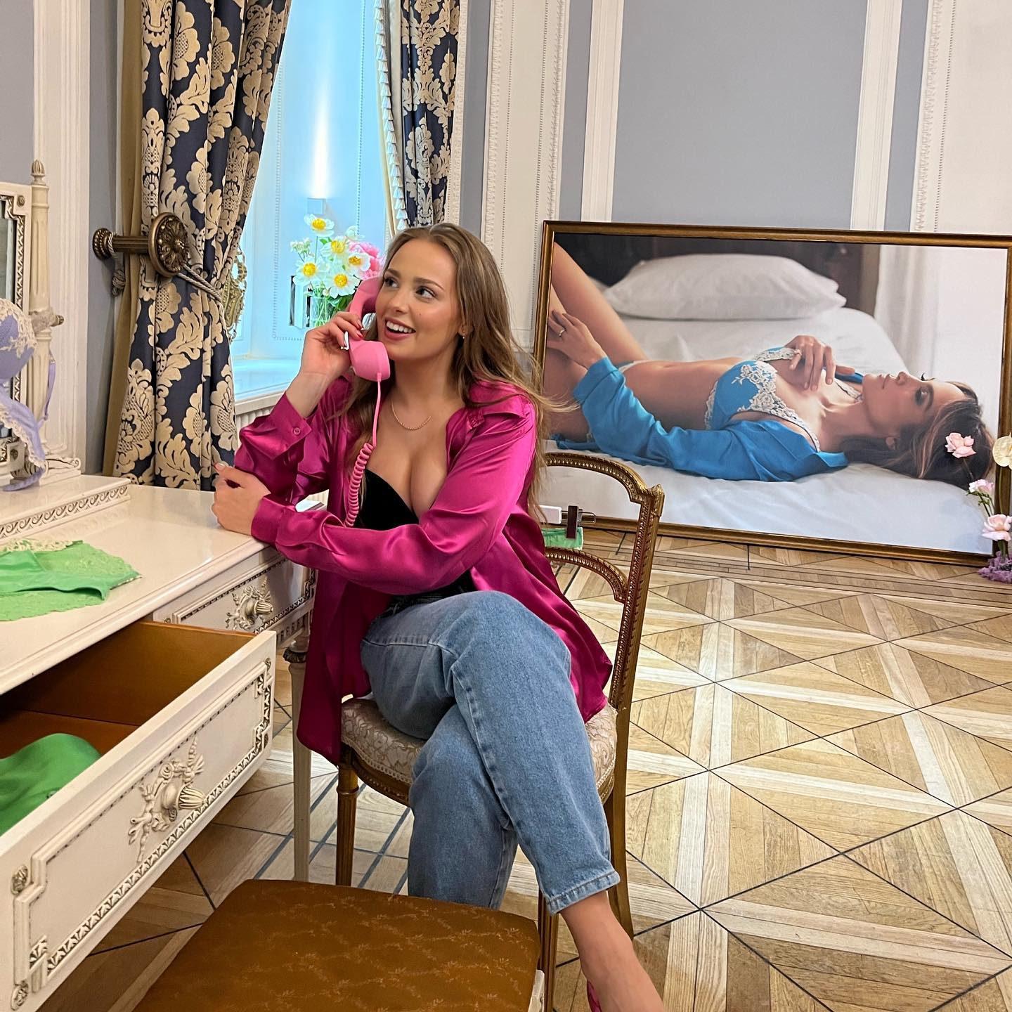 Wiktoria Gąsiewska looks hot pics