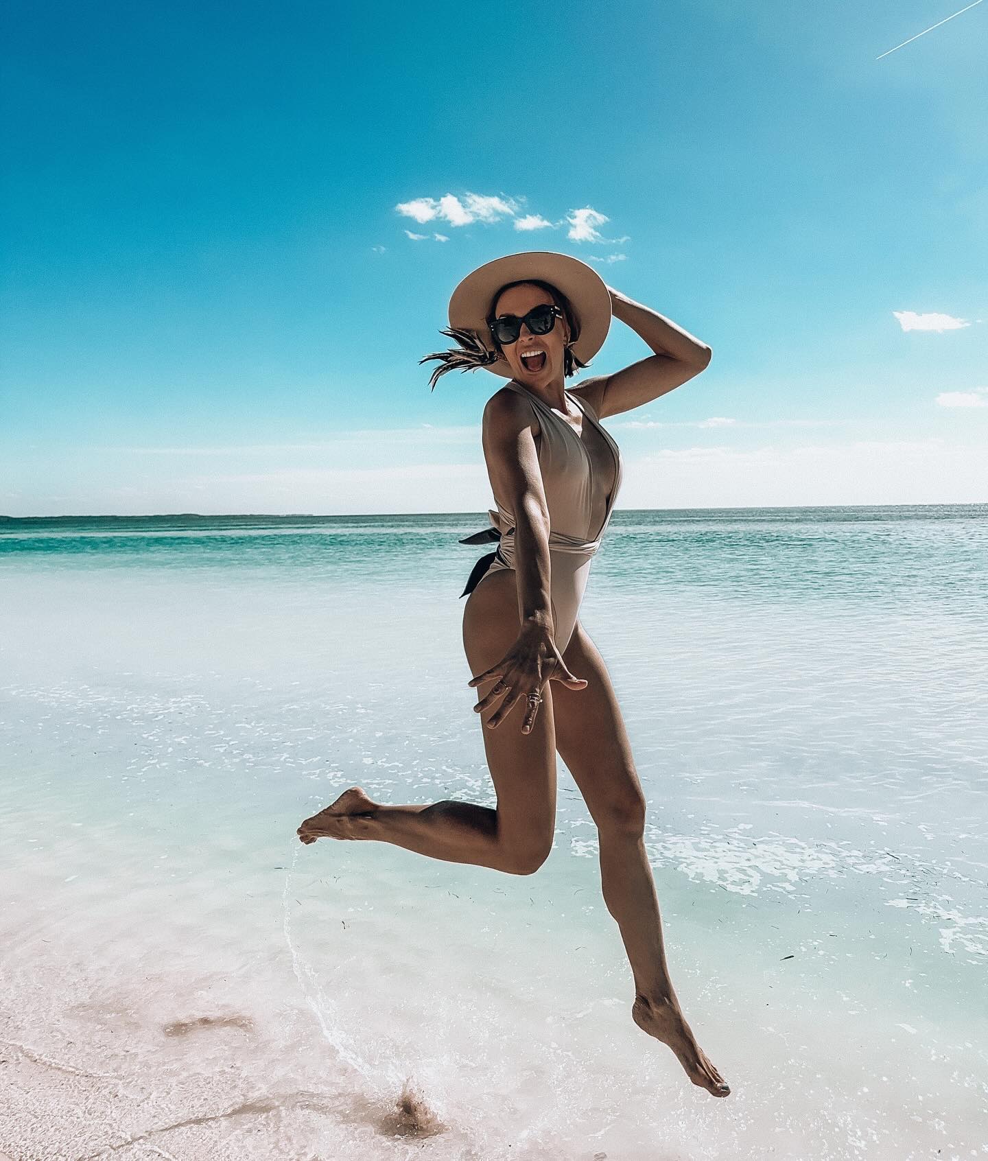Anna Wendzikowska slut hot images
