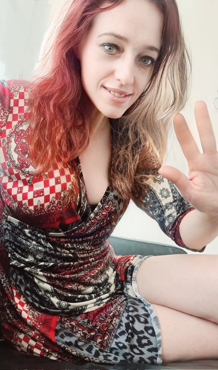 Ela Gawins ardent boobs