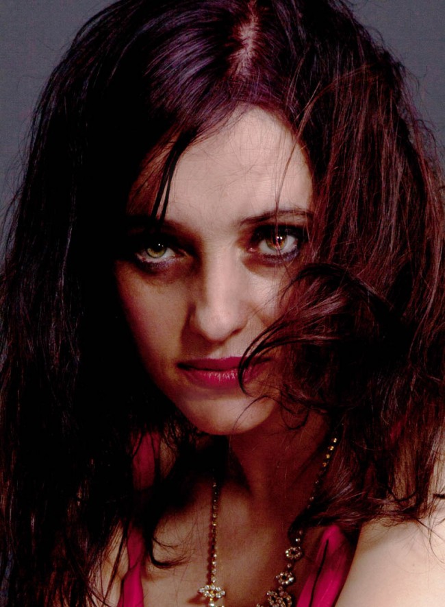 Ela Gawins smiles hot images