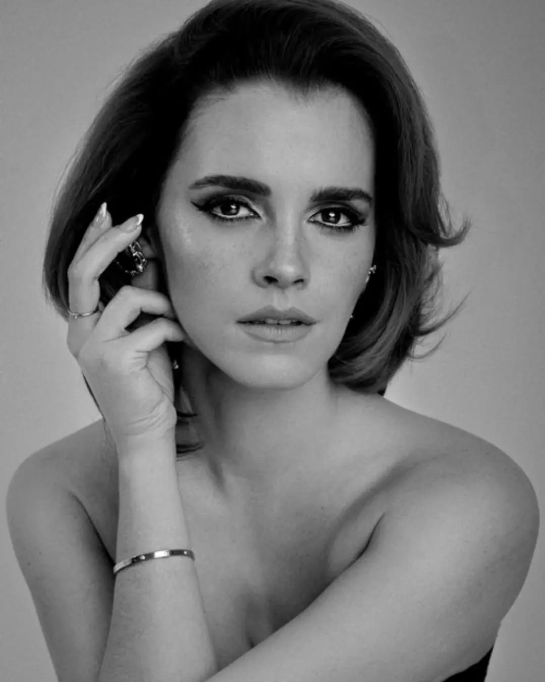 Emma Watson hot photos