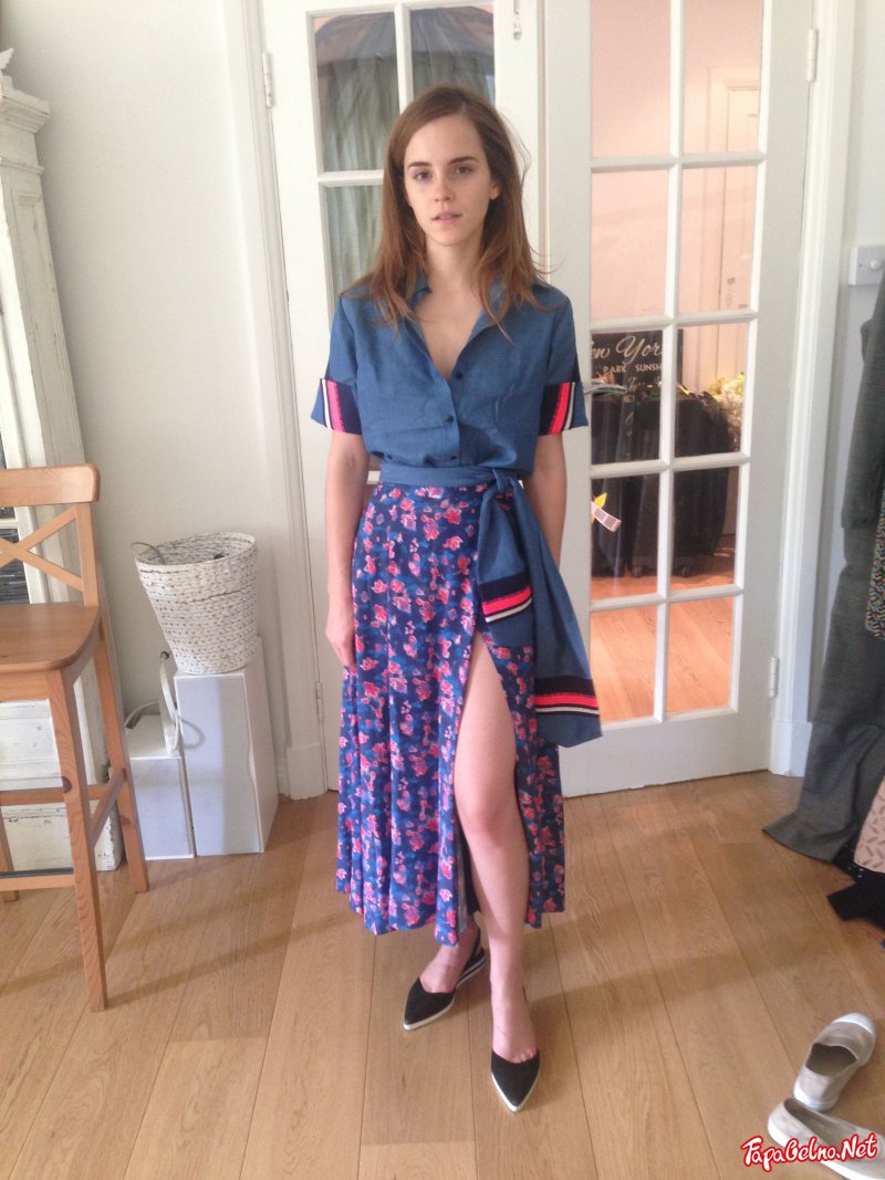 Emma Watson looks nude