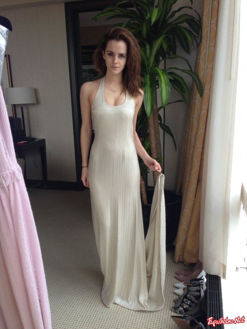 Emma Watson looks sexy