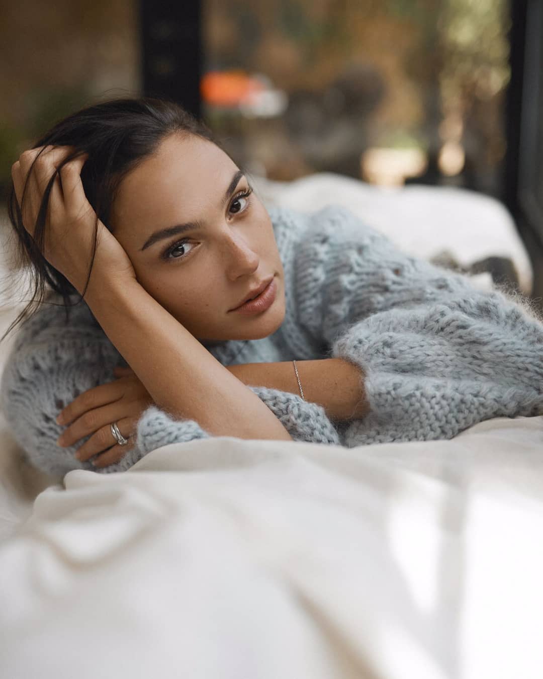Gal Gadot ardent hot bikini