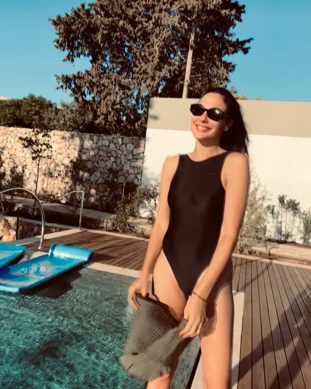 Gal Gadot ardent xxx
