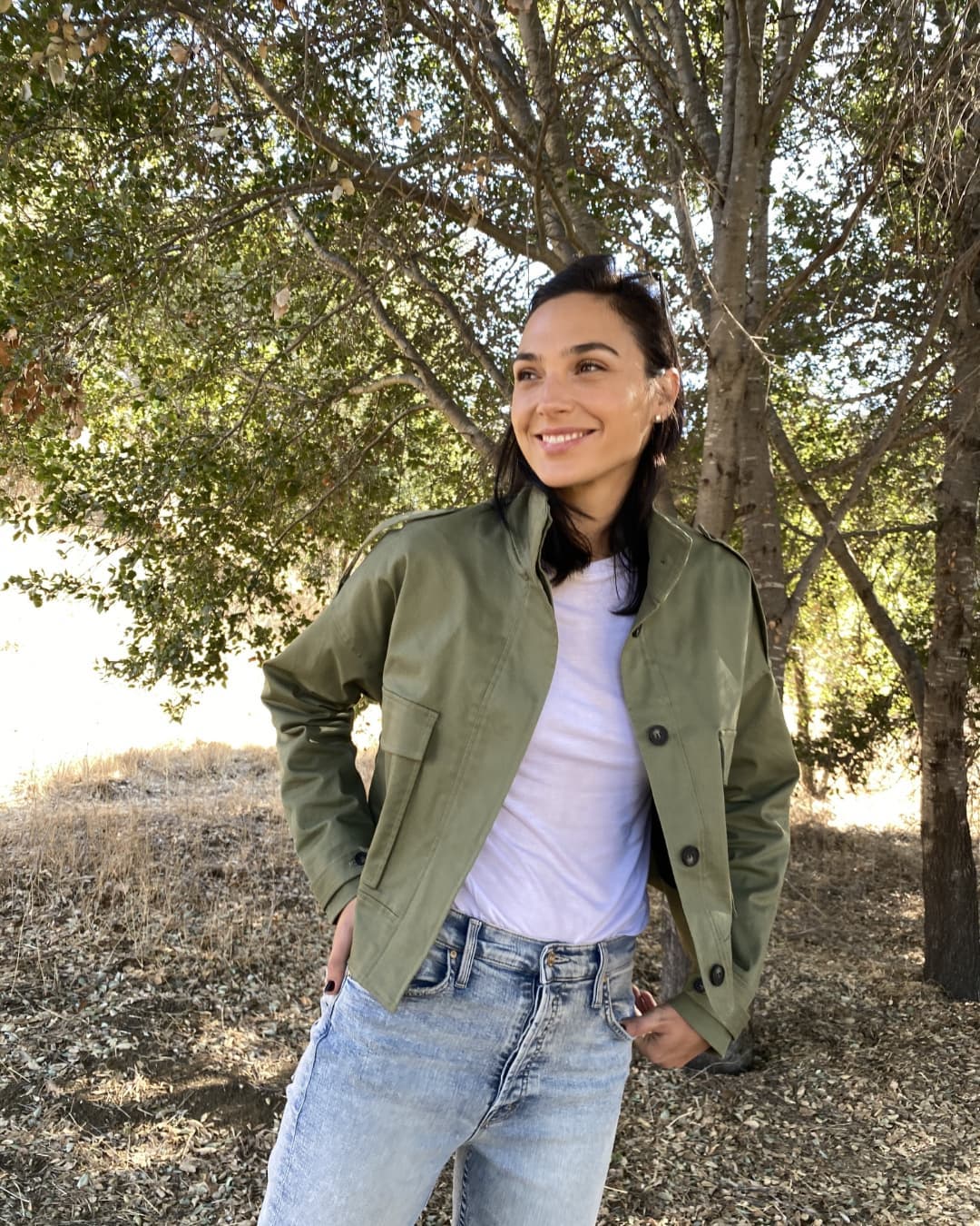 Gal Gadot poses hot xxx