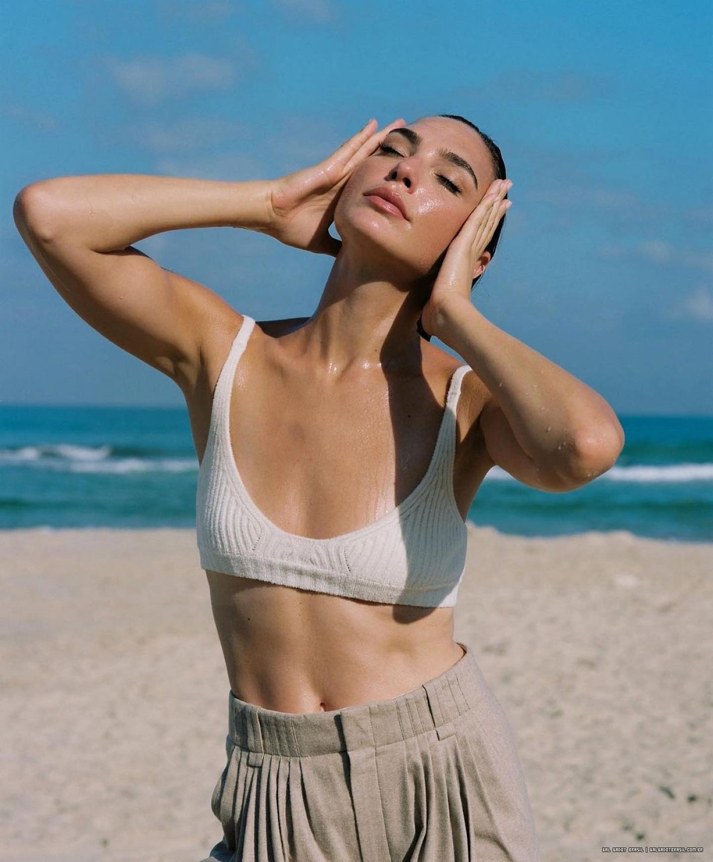 Gal Gadot poses xxx porn