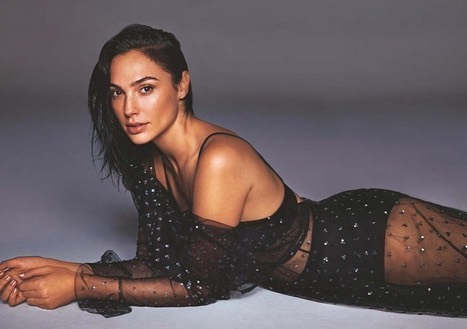 Gal Gadot smiles hot