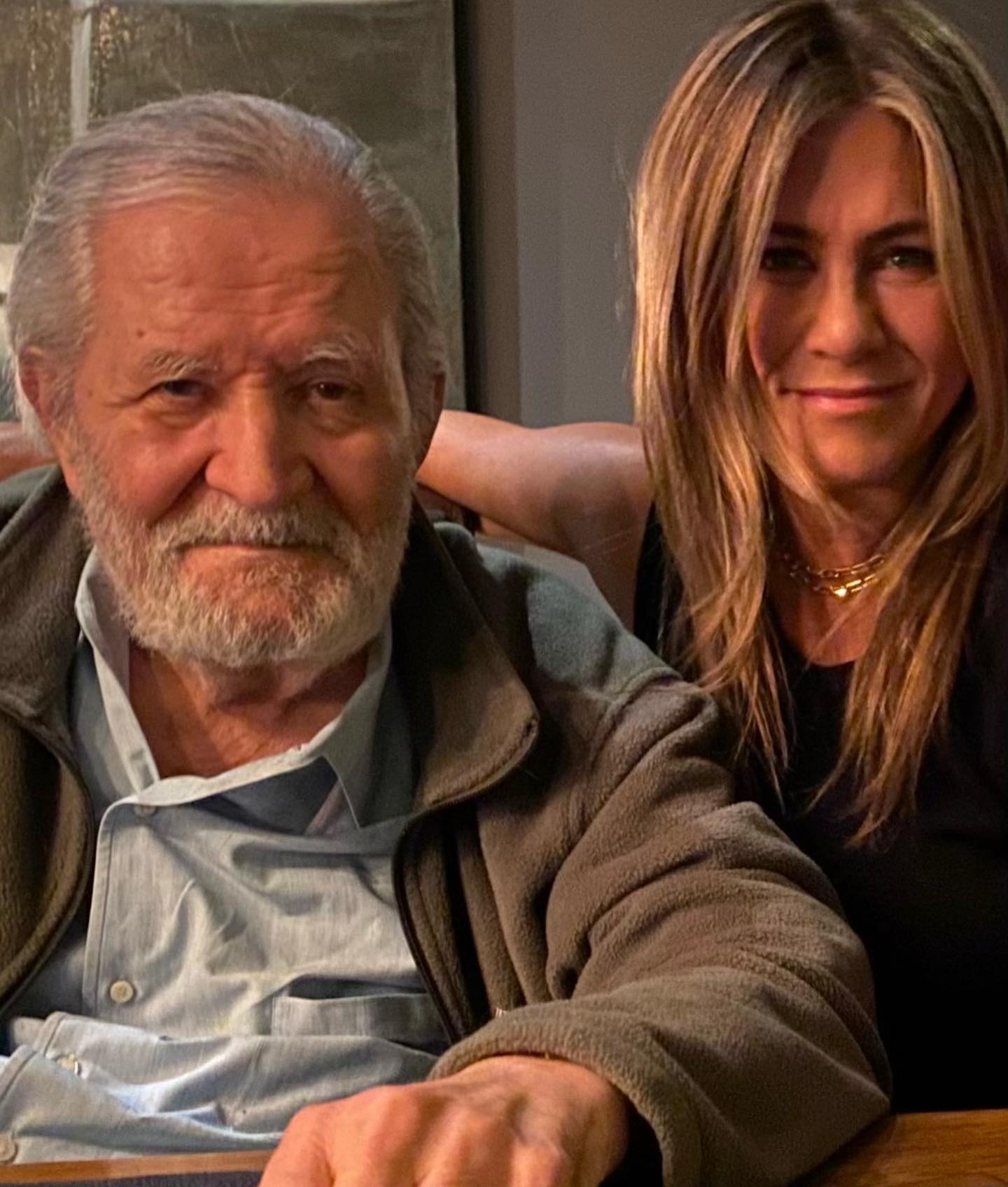 Jennifer Aniston looks xxx