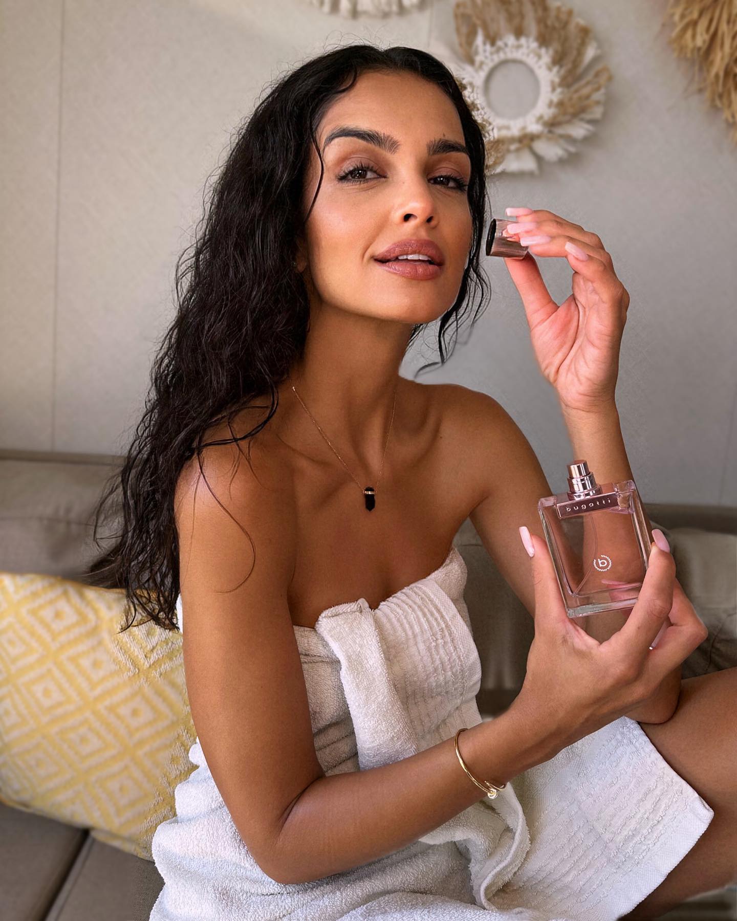 Klaudia Eel Dursi beautiful hot