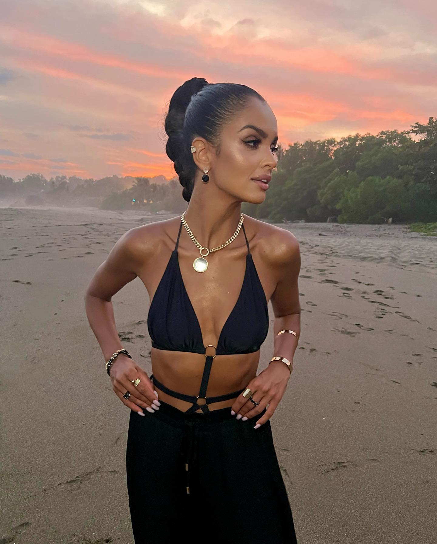 Klaudia Eel Dursi boobs