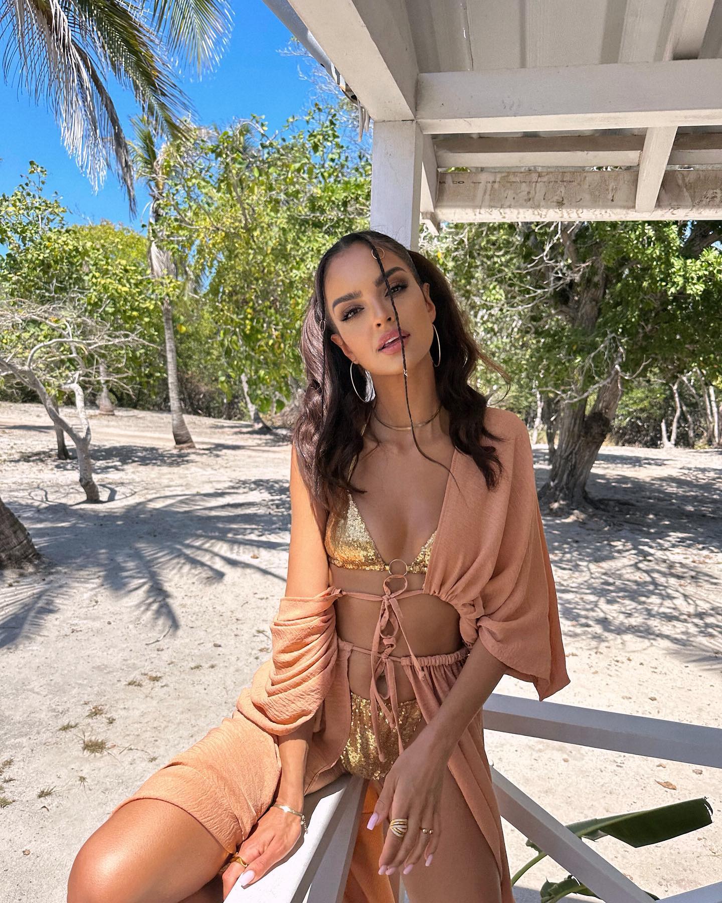 Klaudia Eel Dursi looks hot