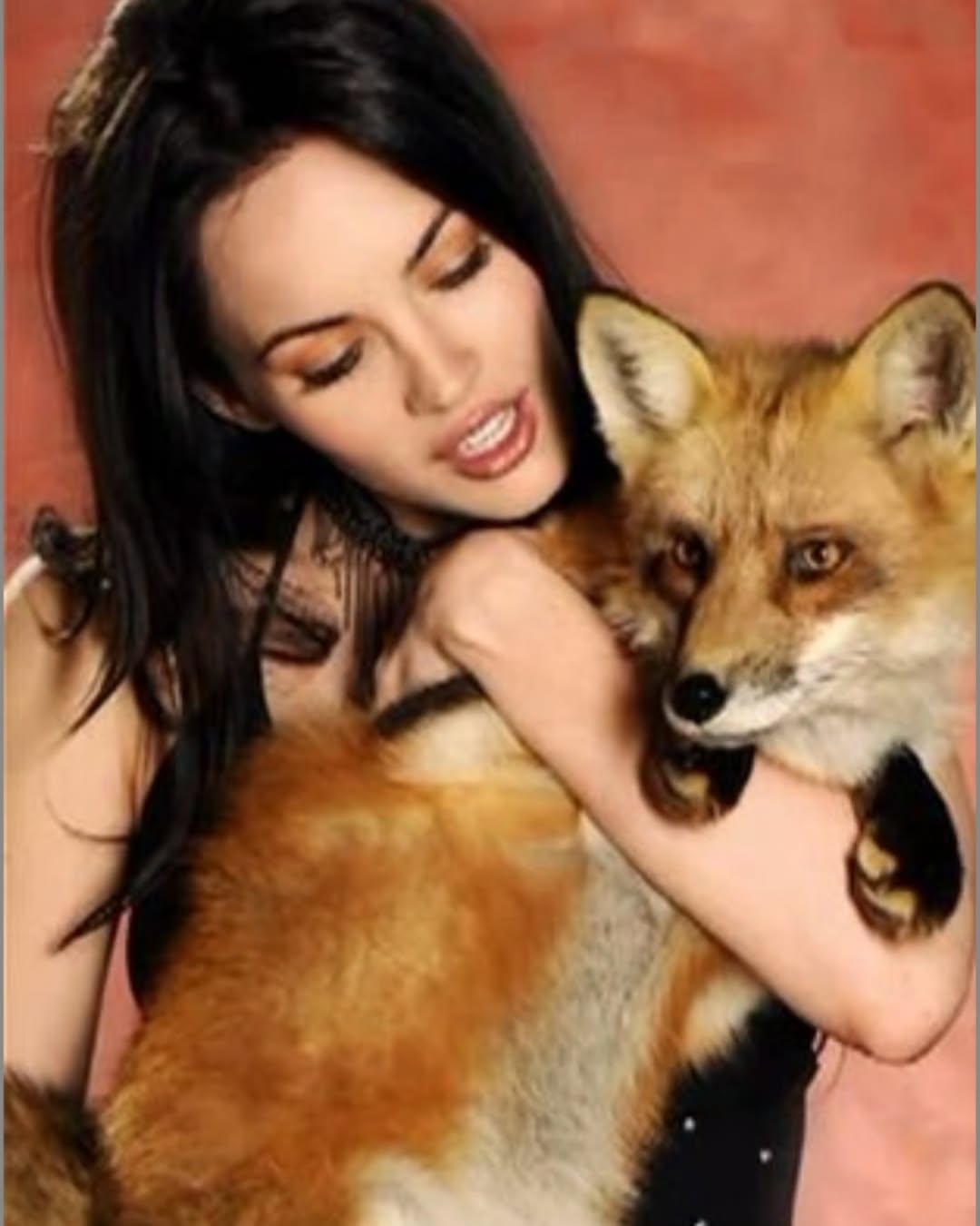 Megan Foxseks depicts fire xxx sex