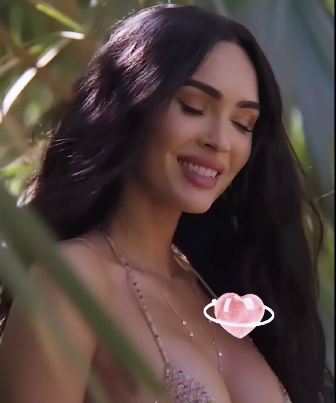 Megan Foxseks smiles hot xxx