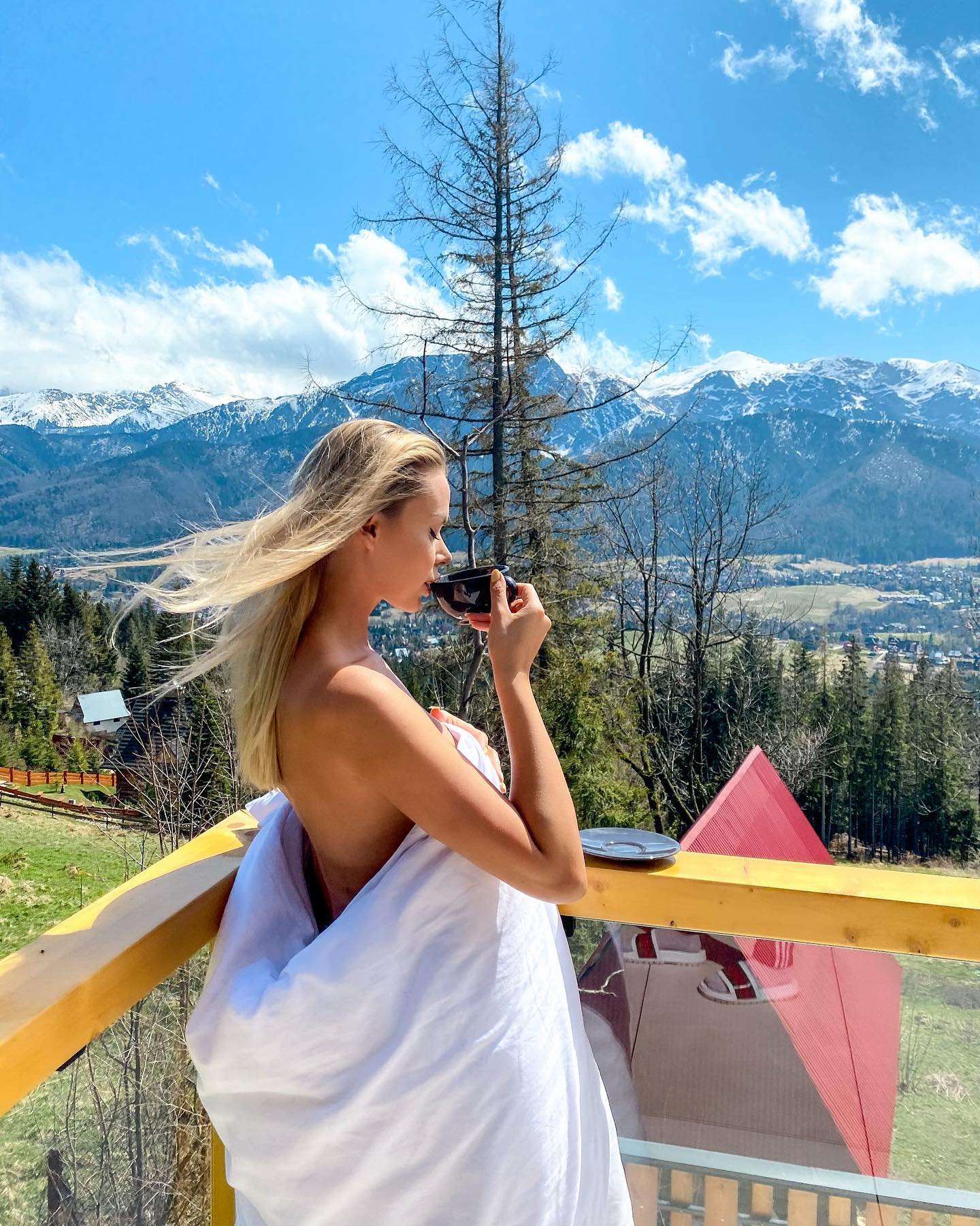 Ola Ciupa poses hot photos