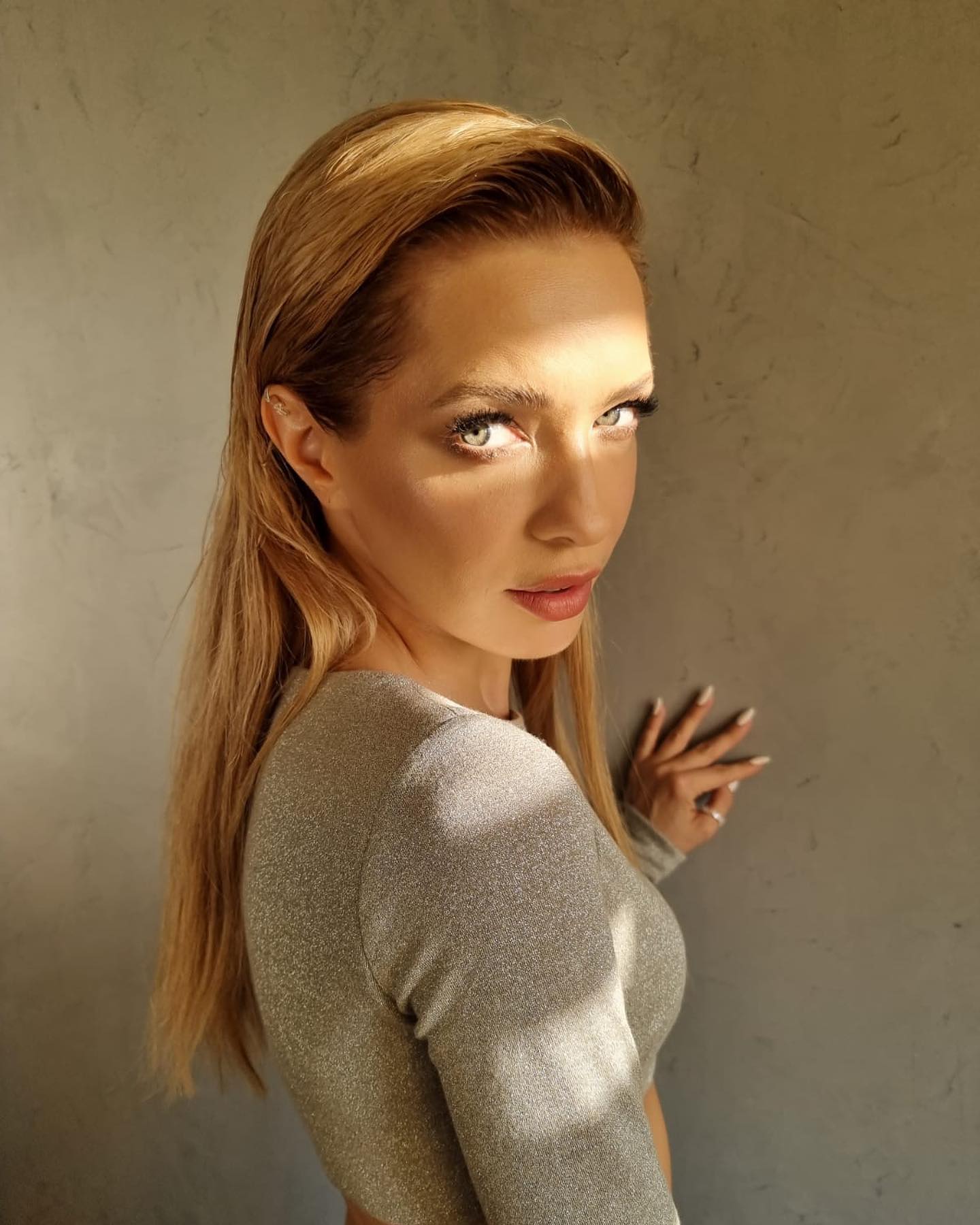 Paulina Gałązka looks hot pics