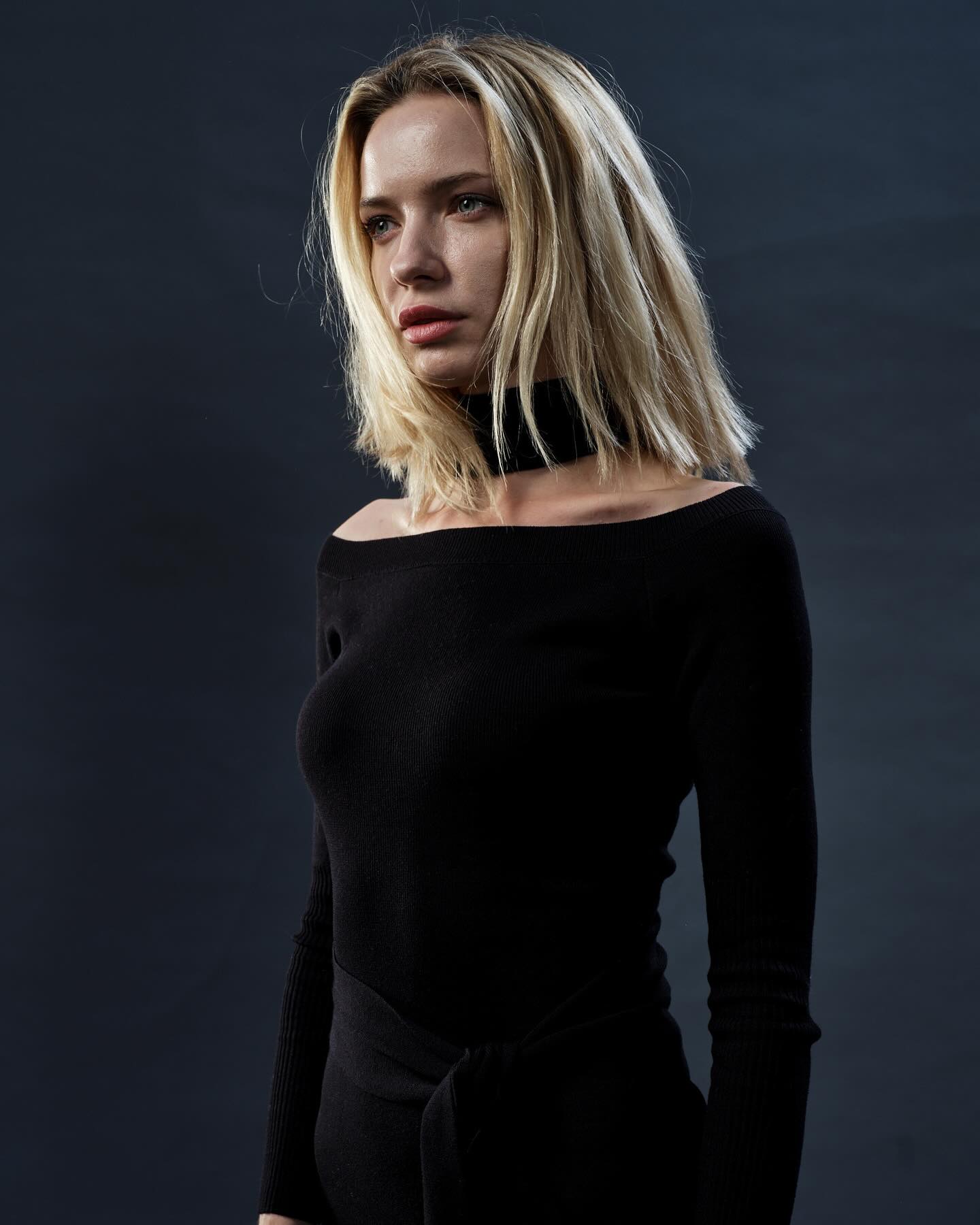 Paulina Gałązka modeling naked