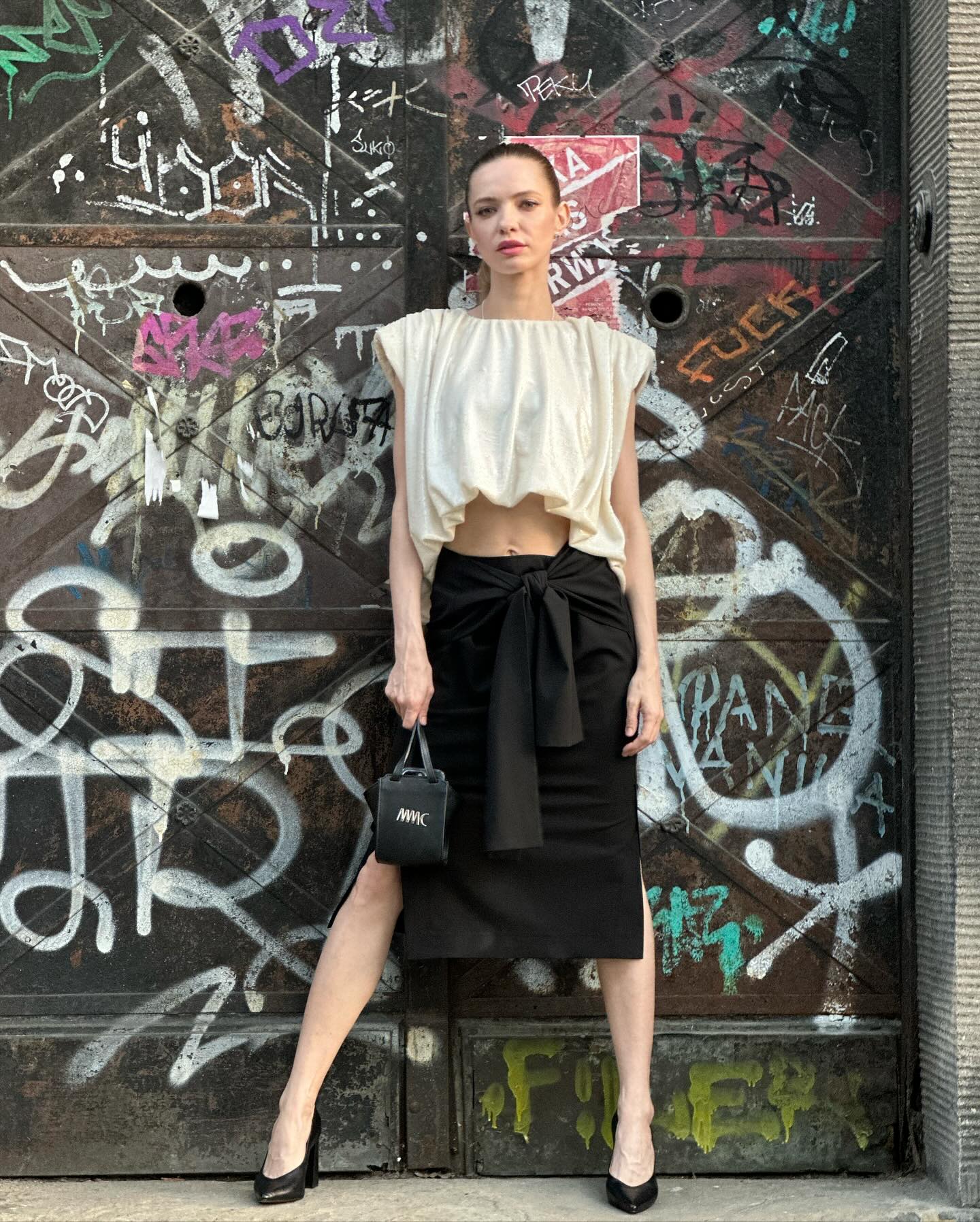 Paulina Gałązka poses sex