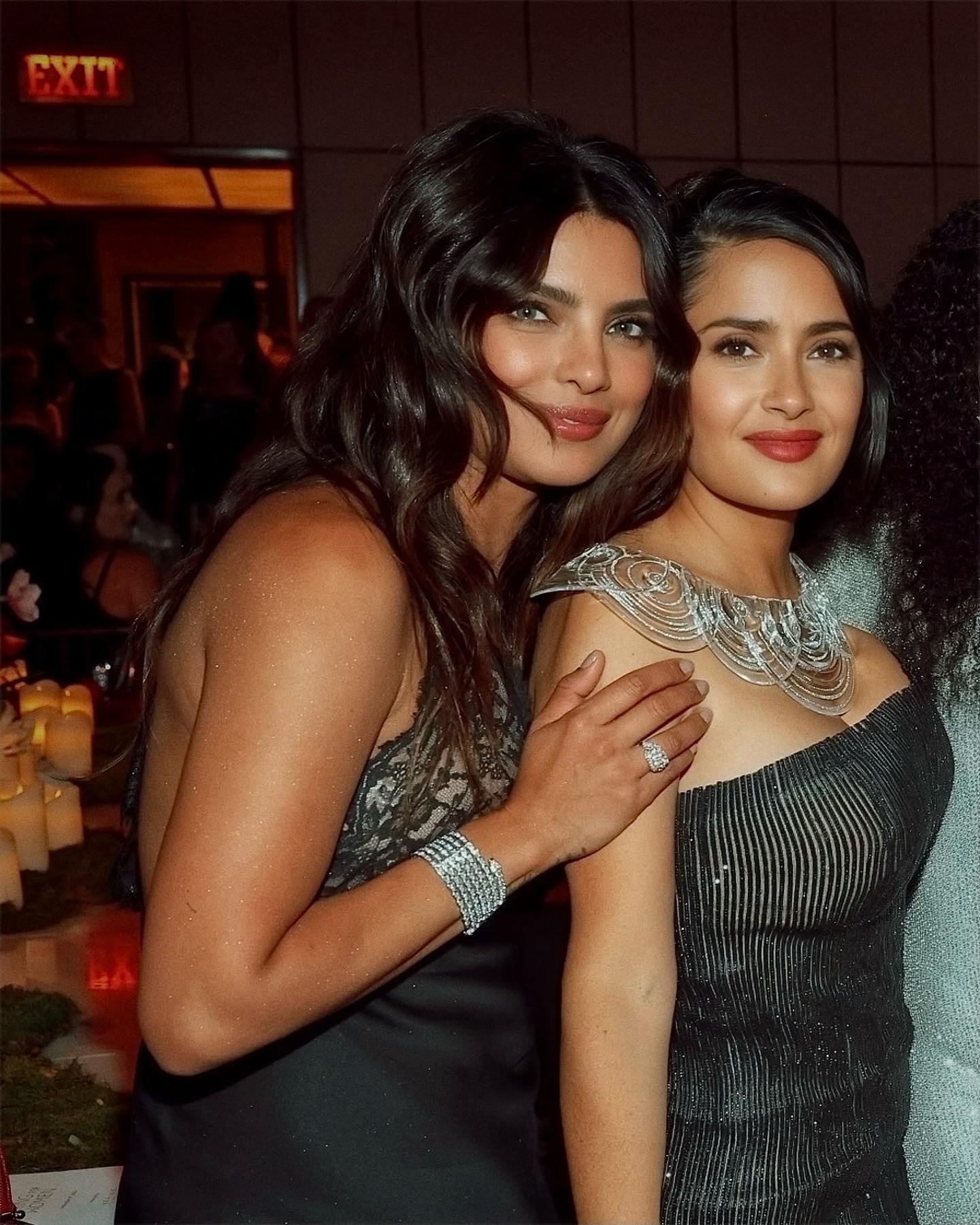 Salma Hayek ardent ass