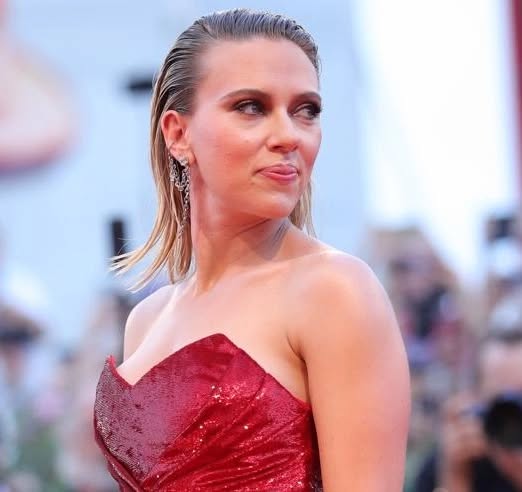 Scarlett Johansson beautiful xxx
