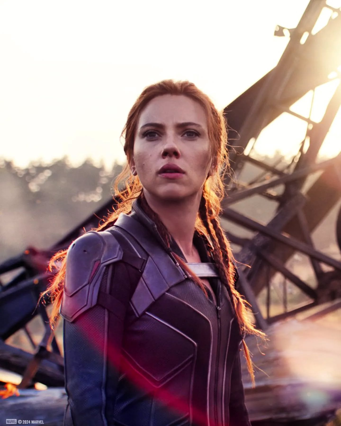 Scarlett Johansson modeling hot photos