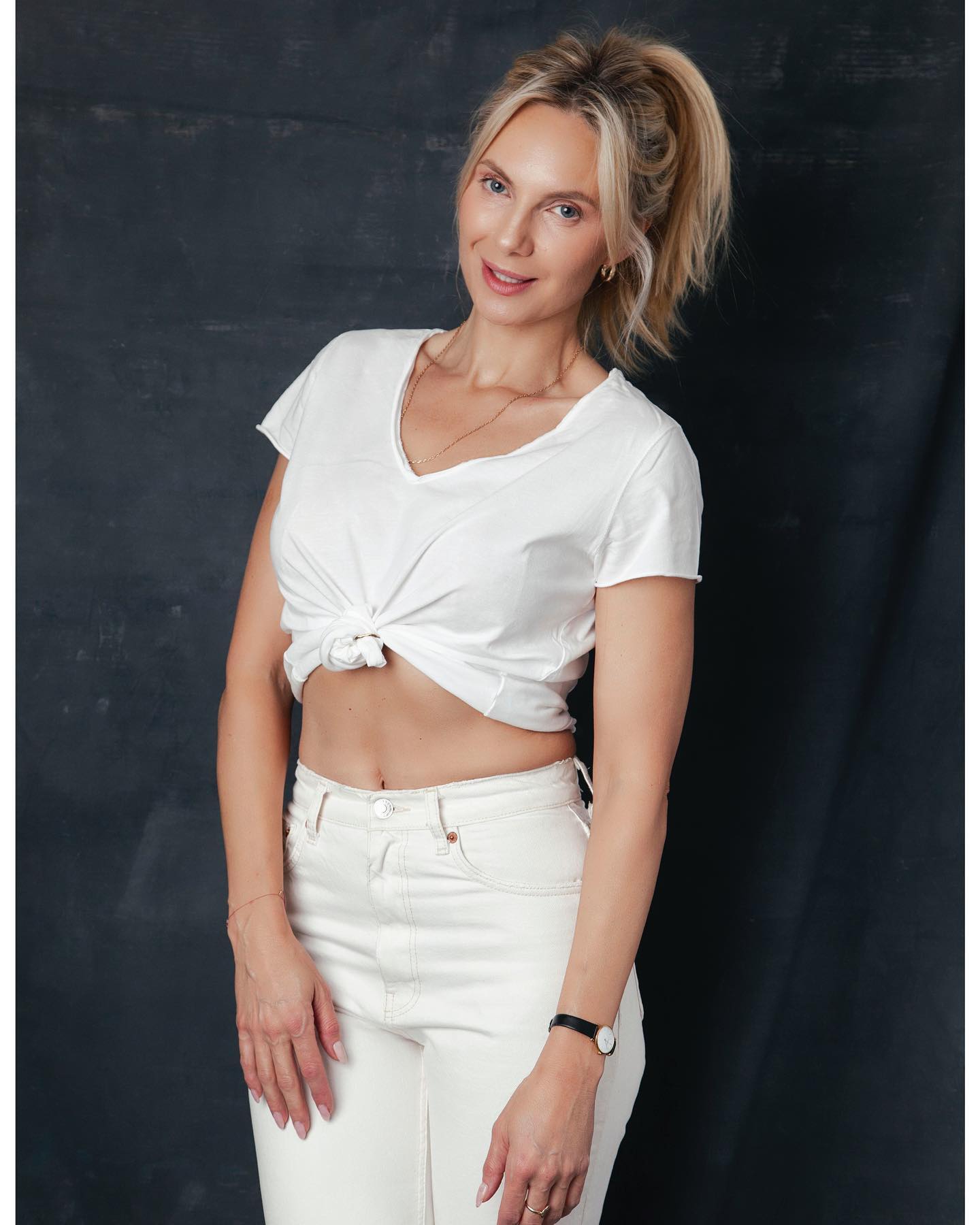 Sylwia Gliwa smiles boobs